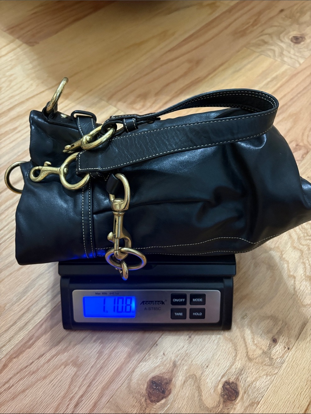 COACH vintage Hamptons Belted Hobo Shoulder Bag Y2K Black Leather Buckle Brass - Picture 13 of 16